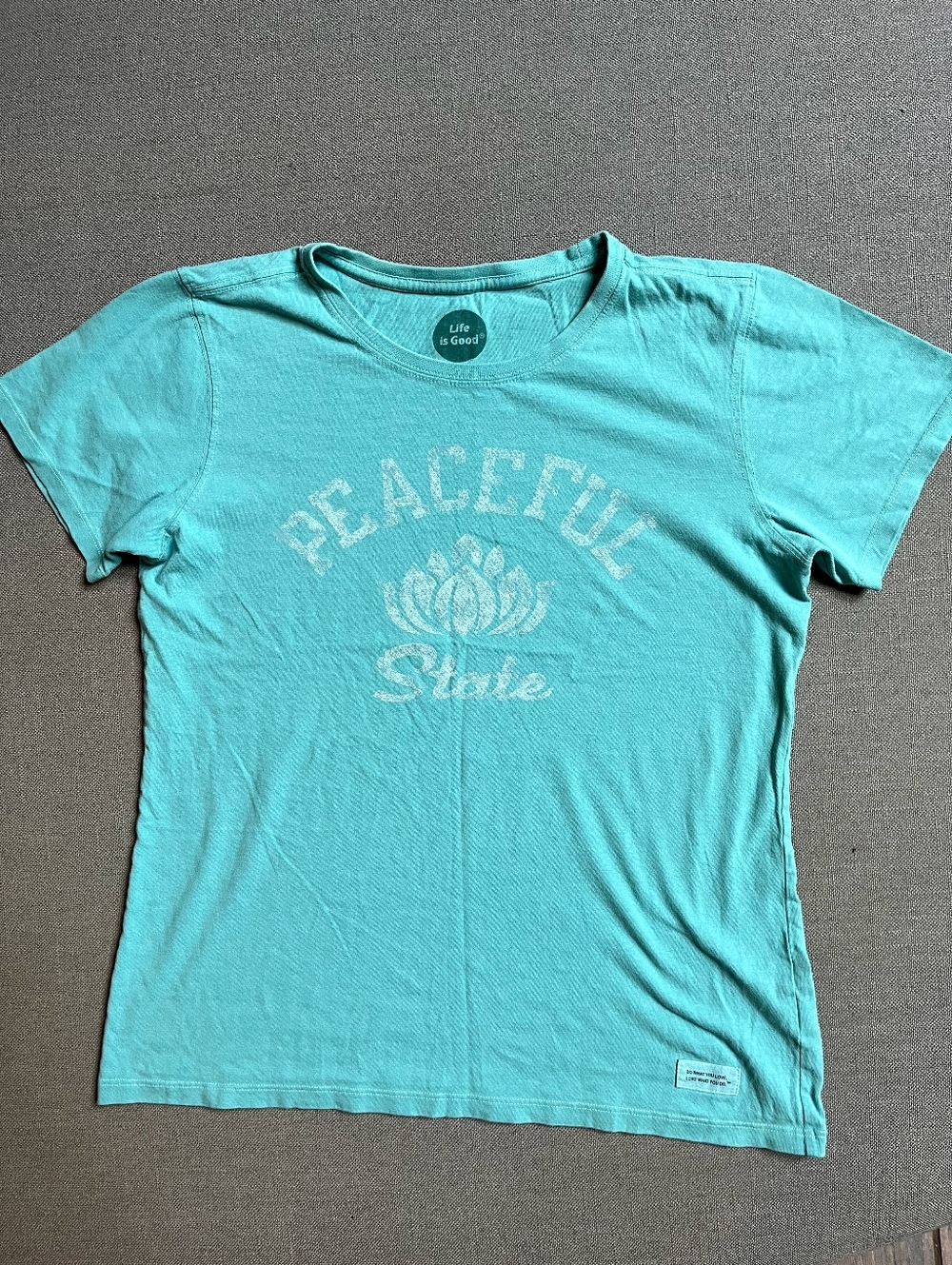 Life Is Good Women's 'Peaceful State' Short Sleeve Tee - Aqua Blue